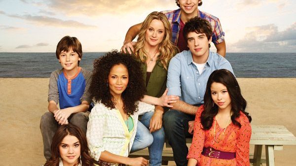 web_cover_thefosters_cast_credit_andrew-eccles-abcyfamily