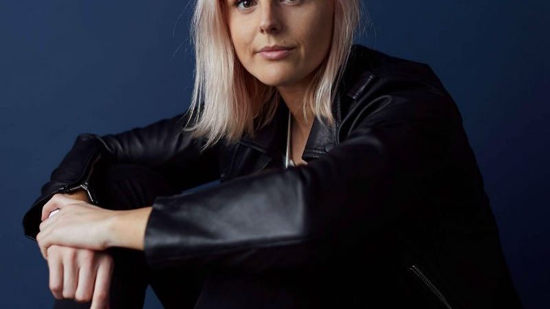 Robyn Exton