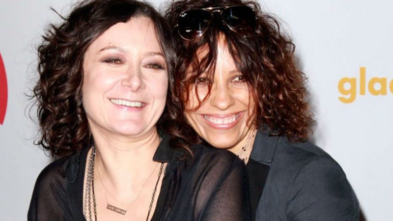 Sara Gilbert & Linda Perry